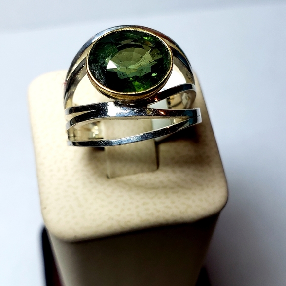 Green tourmaline ring